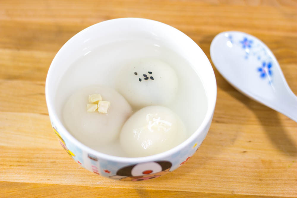 Dongzhi Homemade Tang Yuan (Black Sesame Filling, Peanut Filling