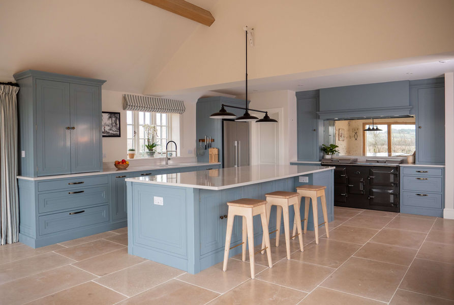 traditional-double-shaker-kitchen-blue-limestone-flooring.jpg