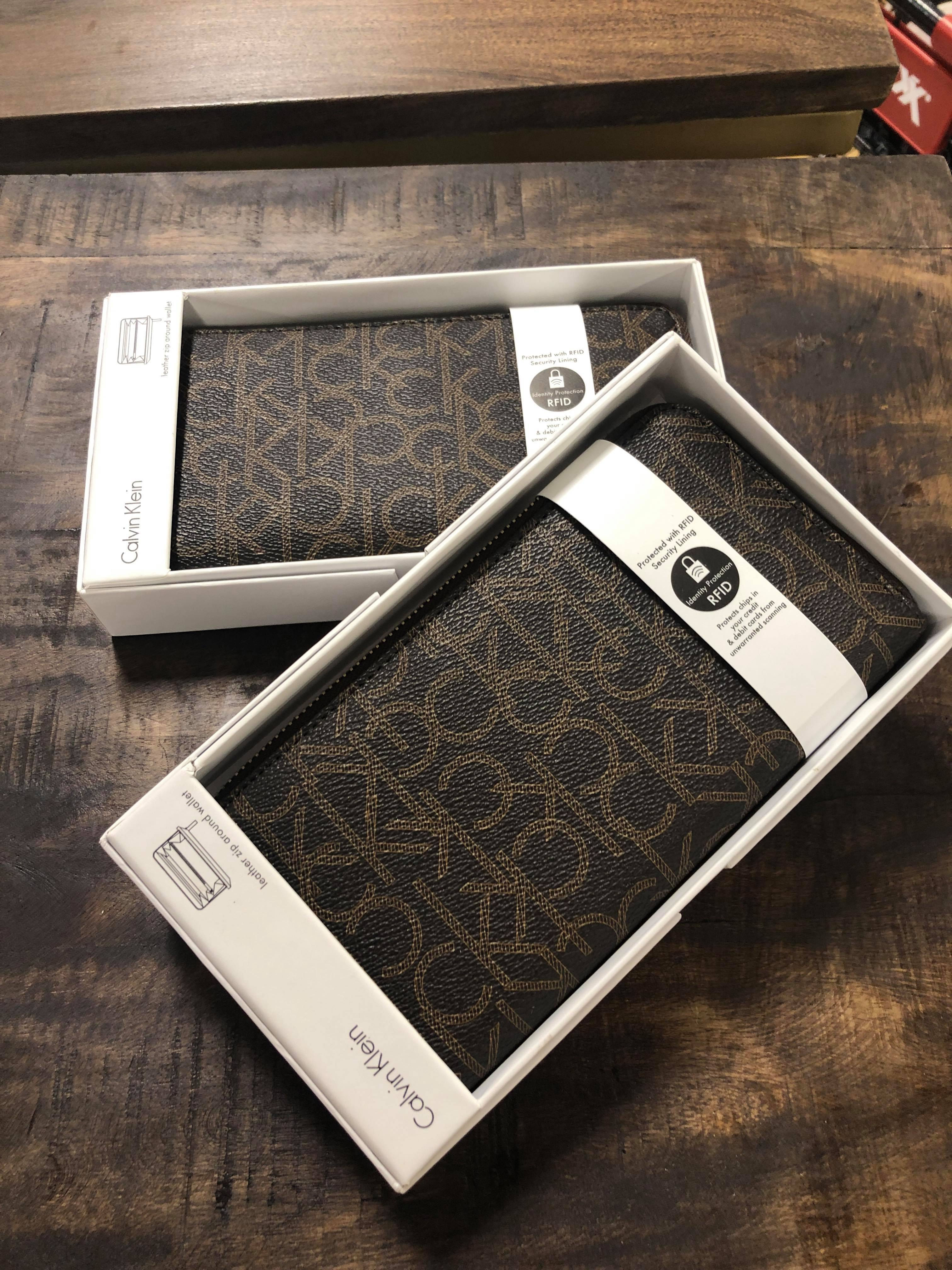 CALVIN KLEIN PVC WALLET