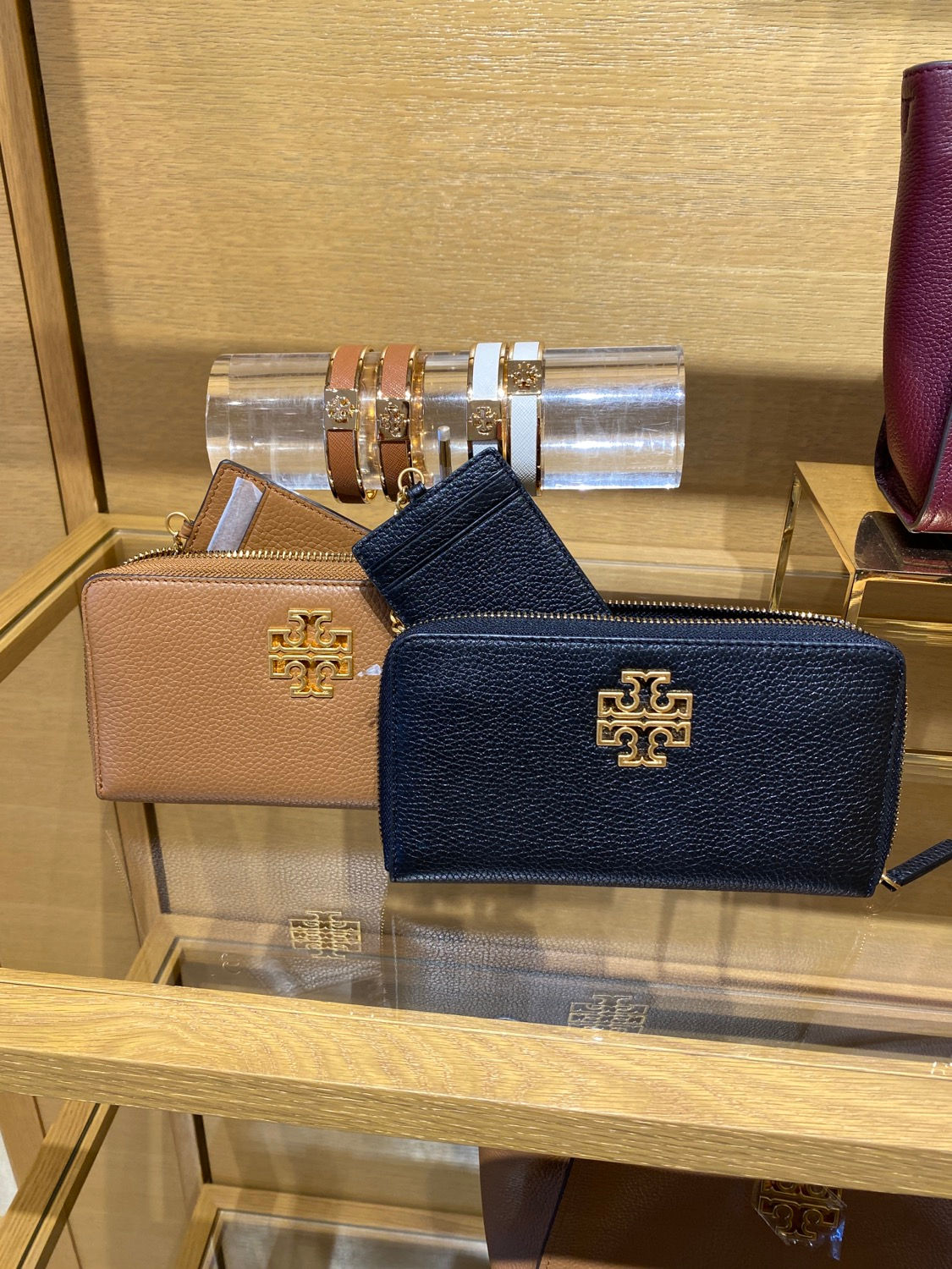 TORY BURCH  BRITTEN LARGE  WALLET GUMRUK DAHIL 