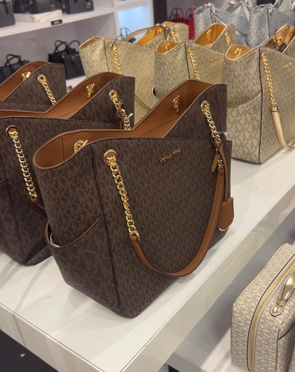 Küçük resim: MK JETSET TRAVEL BAG GUMRUK DAHIL 