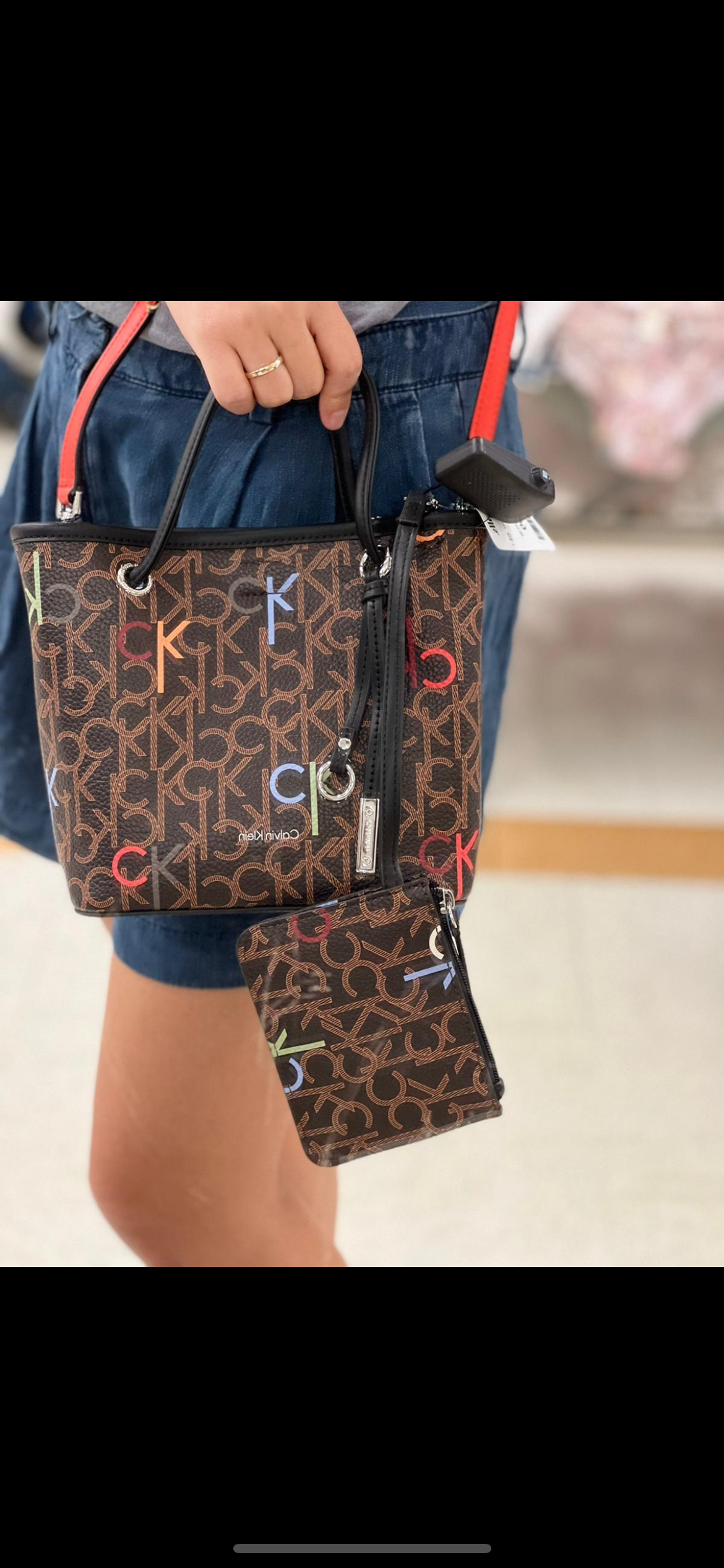 CALVIN KLEIN MINI POUCH DAHIL  GUMRUK DAHIL