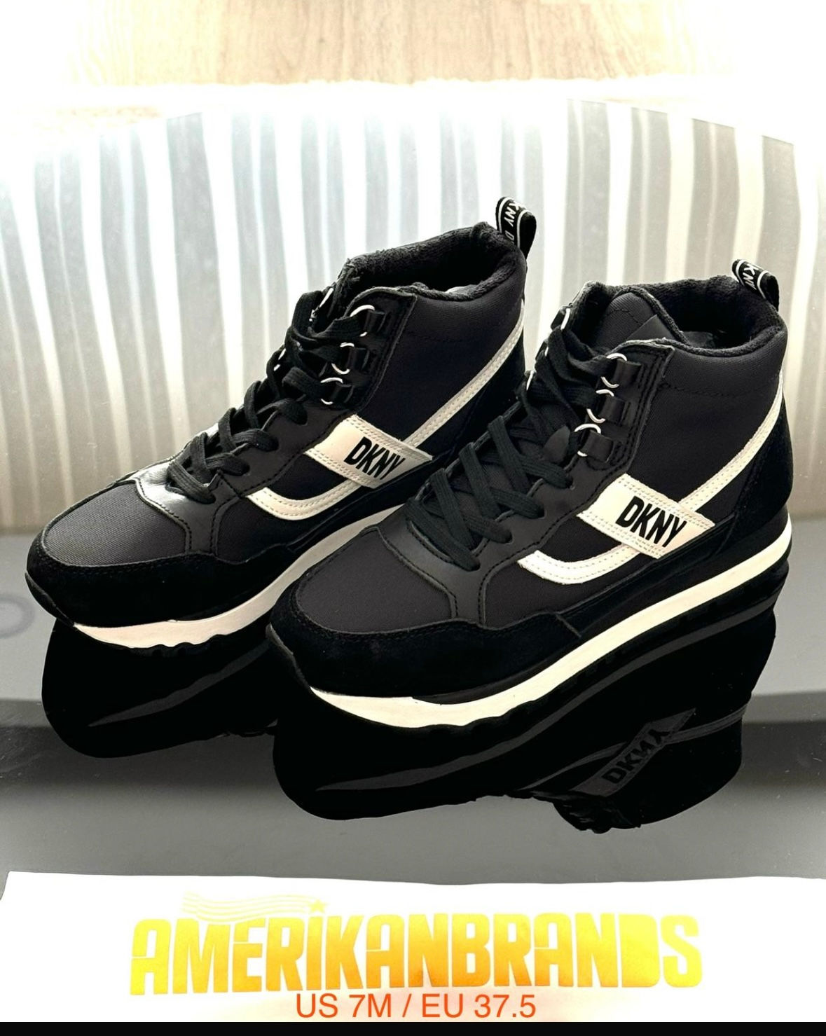 DKNY SNEAKERS 