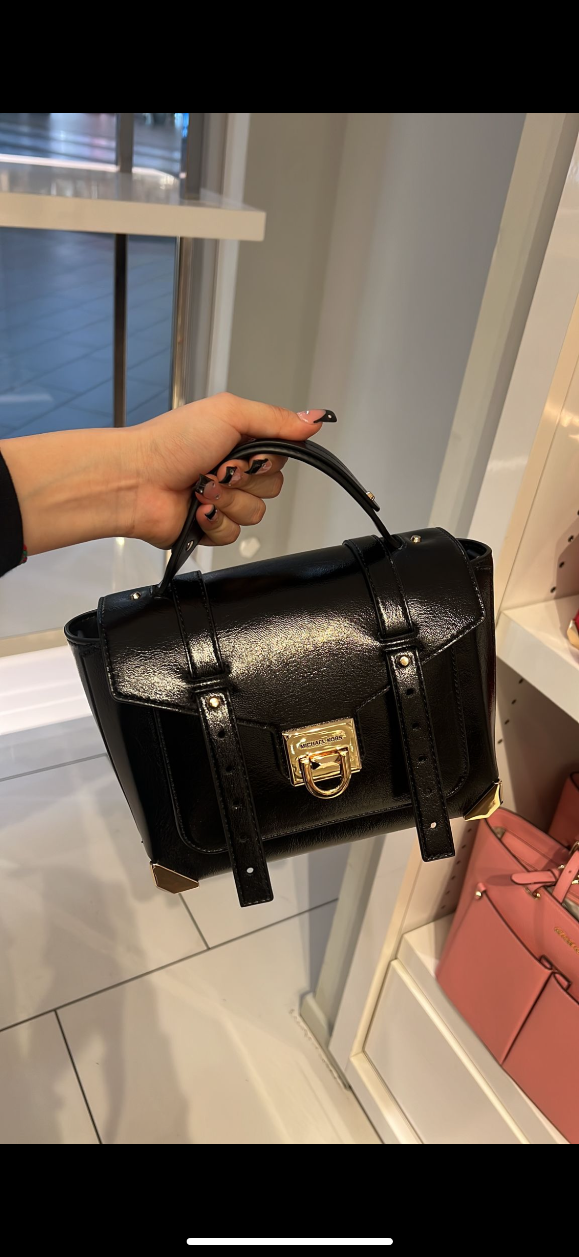 MICHAEL KORS MANHATTAN  BAG
