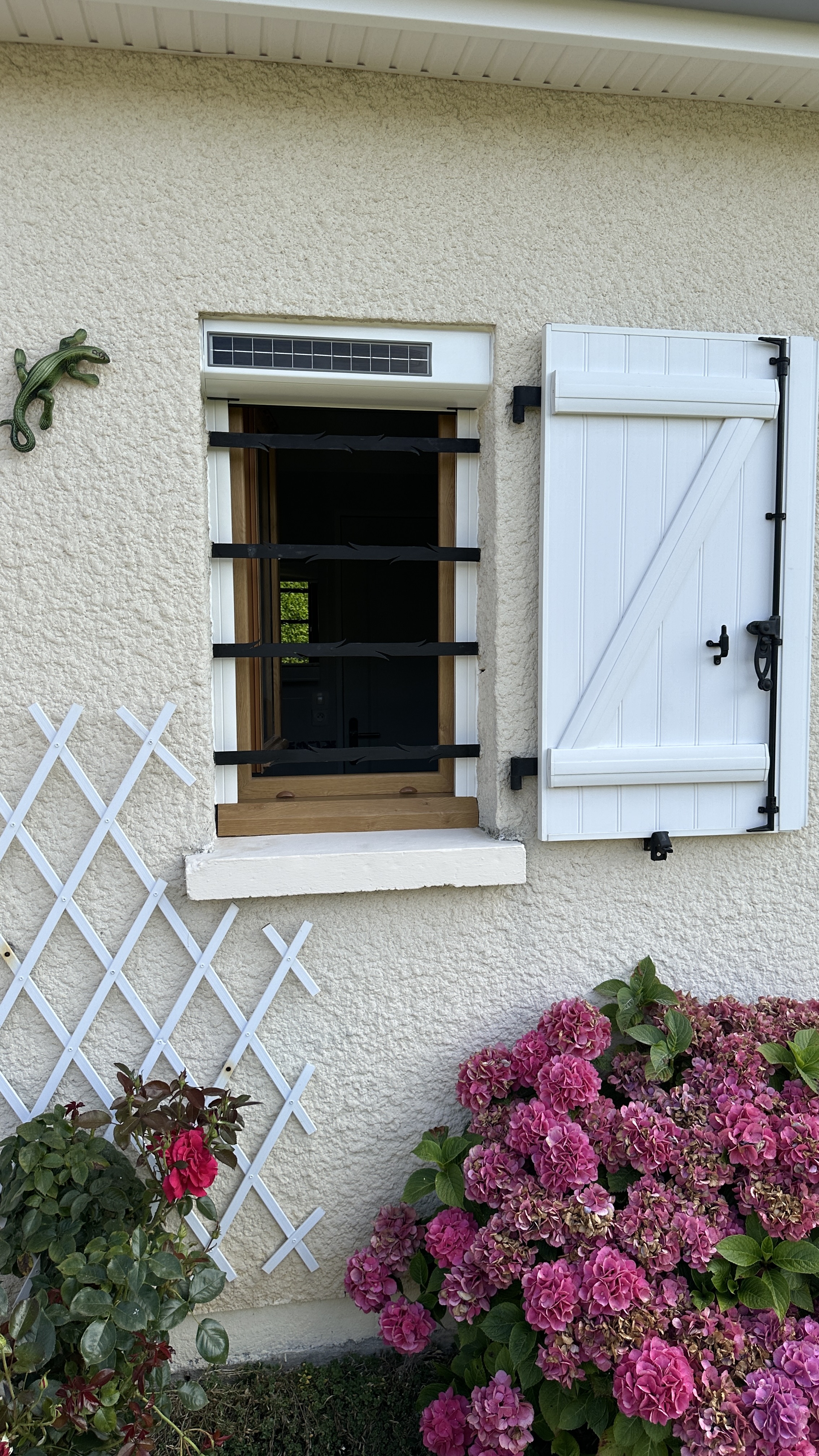 volets roulants sur mesure blanc bubendorff solaire mis en place par fermetures lepicard à rouen 