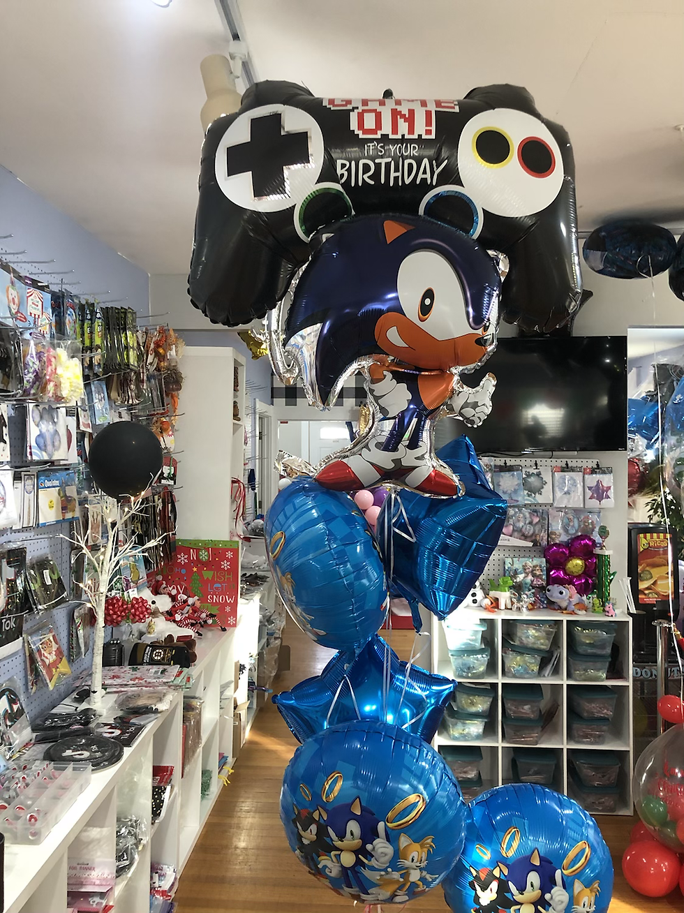 Thumbnail: Sonic the hedgehog stuffed balloon 