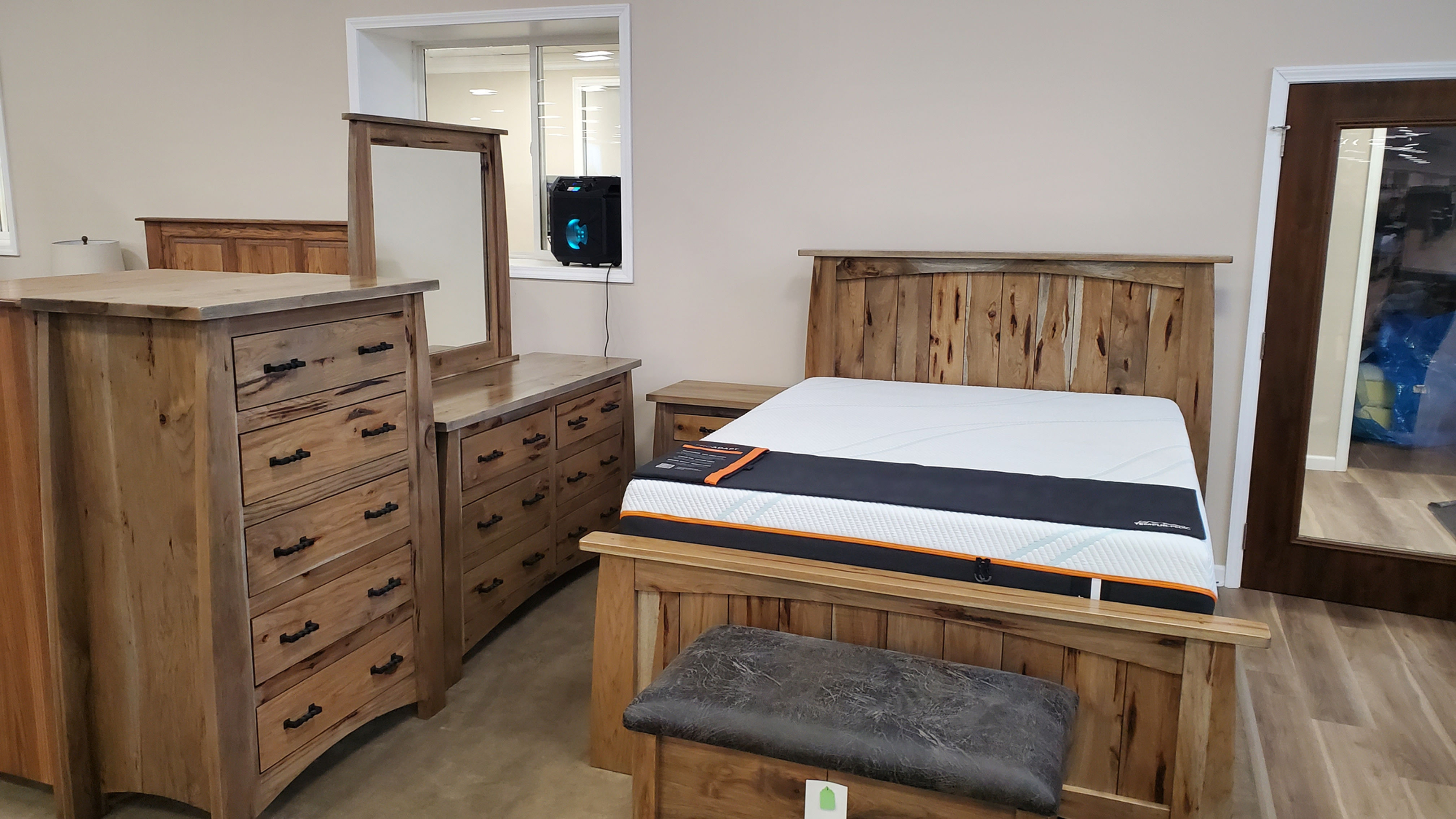 Amish Crafted Elizabeth Solid Hickory