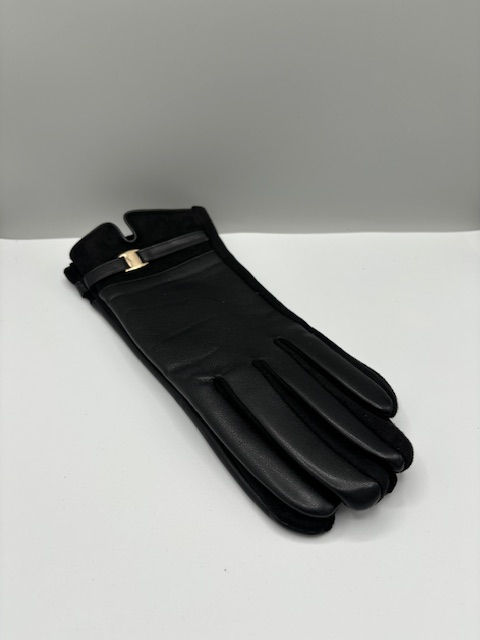 Thumbnail: Gloves