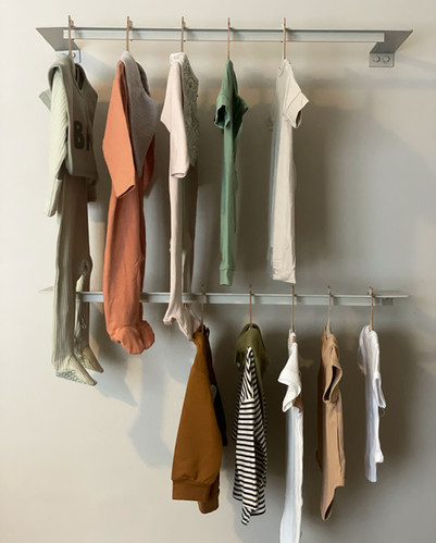 babi's outfit display rail | babi + mi