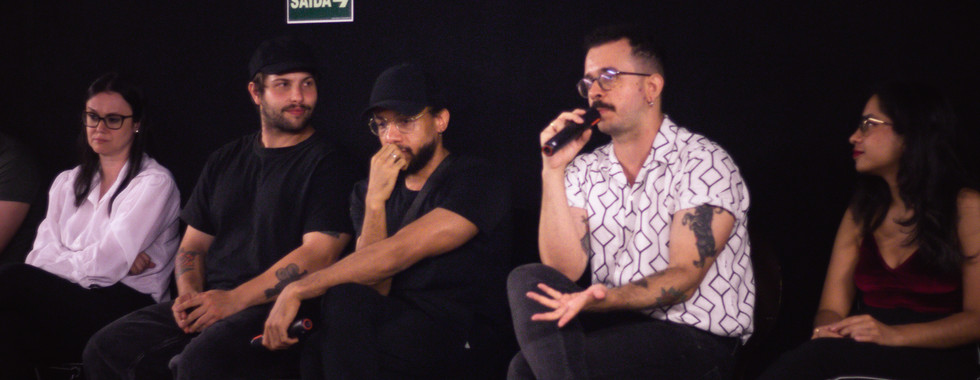 Première Ela Toma Placebo