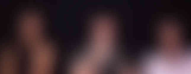 Première Ela Toma Placebo