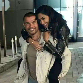 عمرو دياب | حقيقة علاقته بإنجي كيوان وسبب تواجدهما معاً في دبي