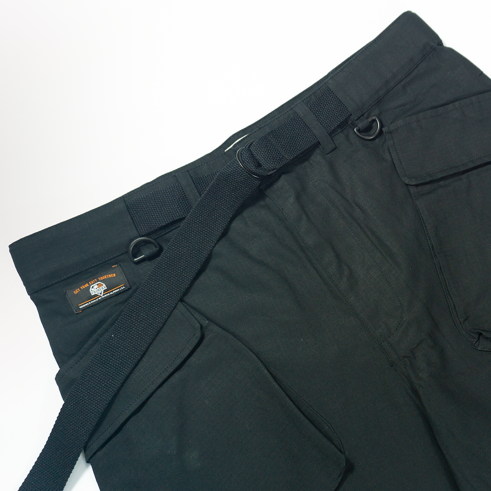 Thumbnail: FFFW21 - 00014 - CARGO PANTS WITH POCKETS