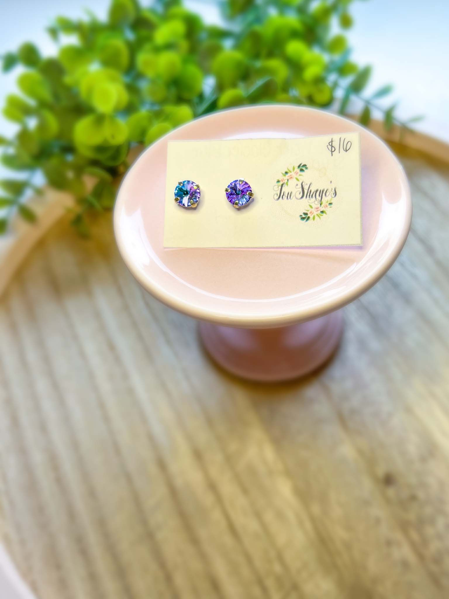 Large Violet Glacier Blue Stud