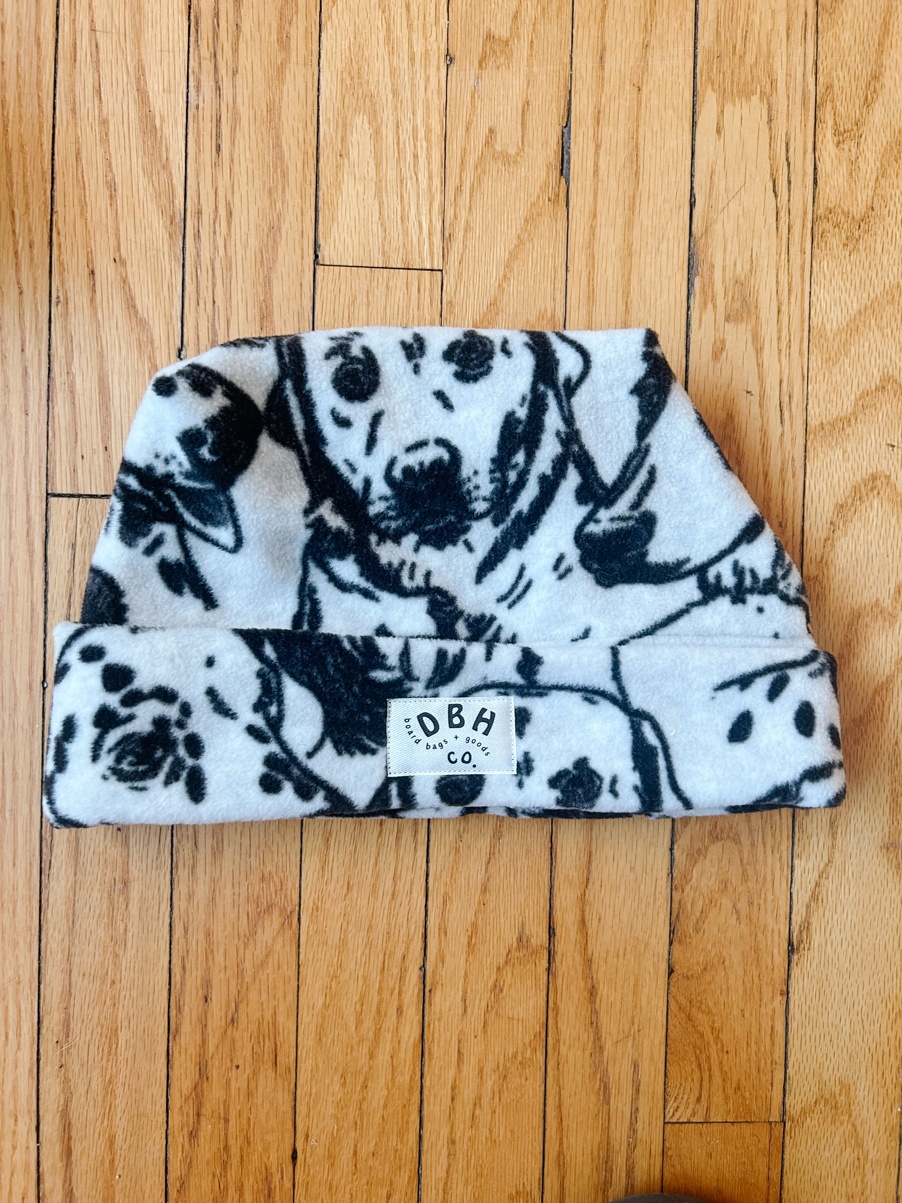 CLIFF TOQUE | O/S | BLACK DAWGS
