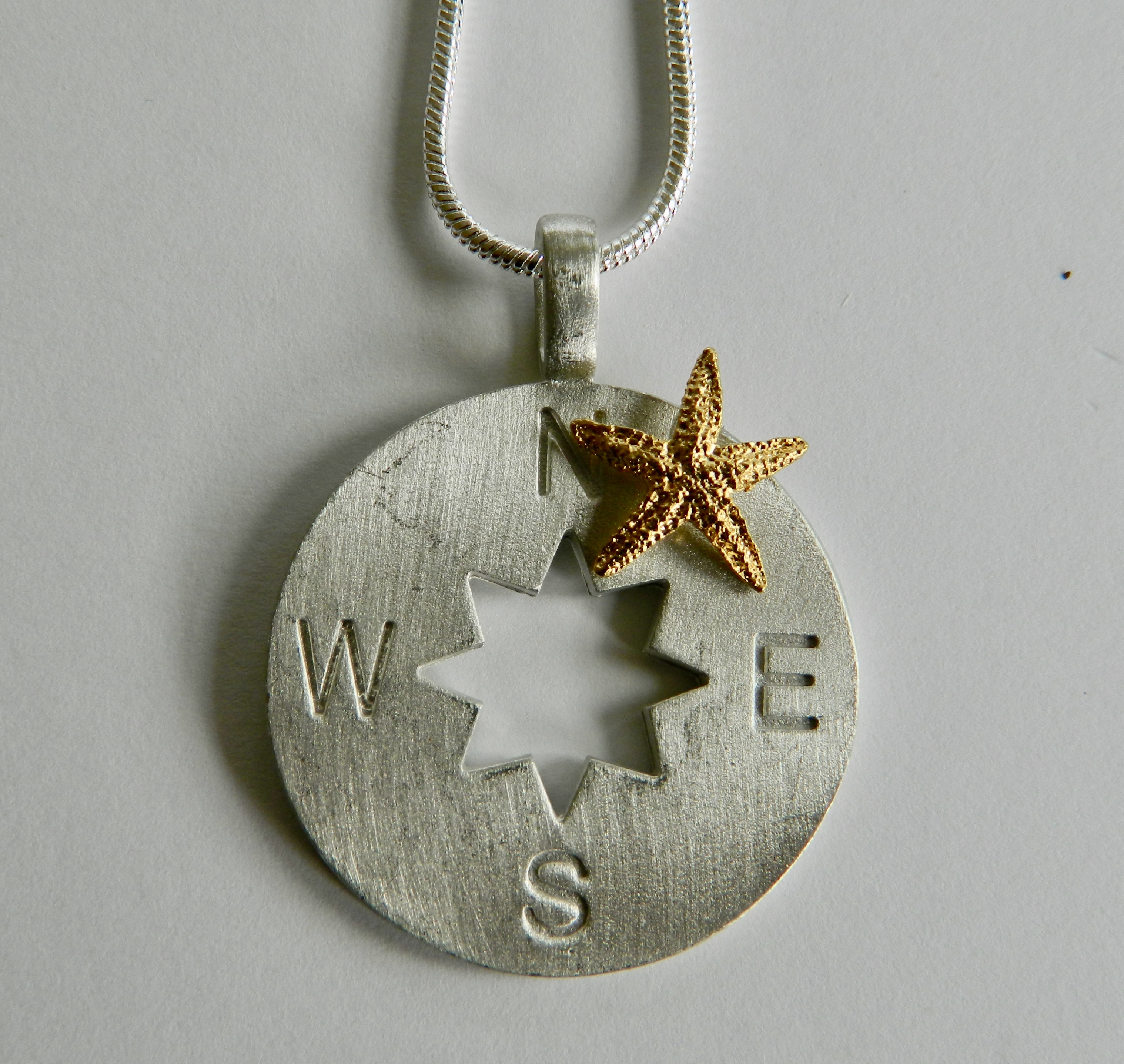 Compass Rose w/Gold Plate Starfish