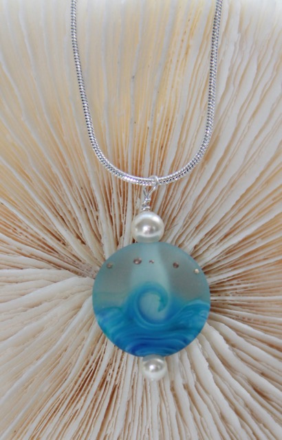 FP917 Daytime Water Wave Neckalce