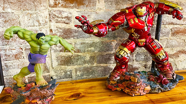 Hulk and Hulkbuster on shelf.jpg