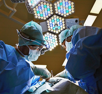 doctor-650534_1280_edited.jpg