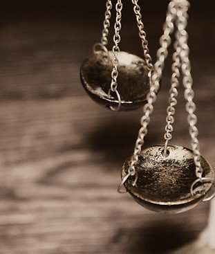 justice-4592723_1280.jpg