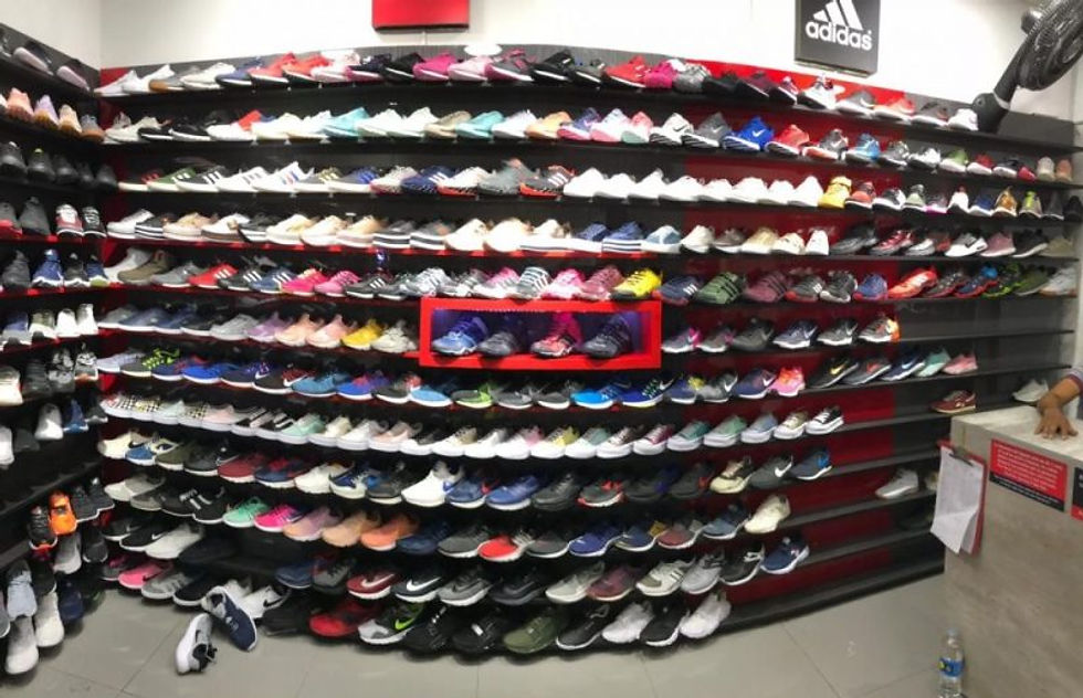 bodega de zapatillas en cali 2