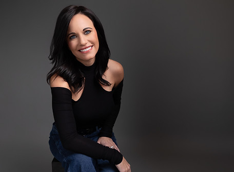 Alyssa Ware - Headshot.jpg