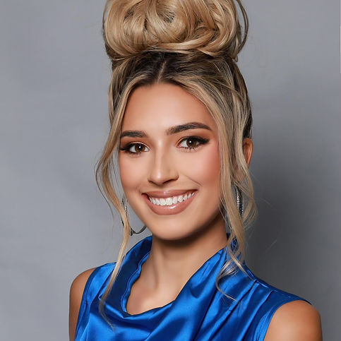 Headshot photo of Siera Bergeron, Miss Arizona Volunteer 2025.