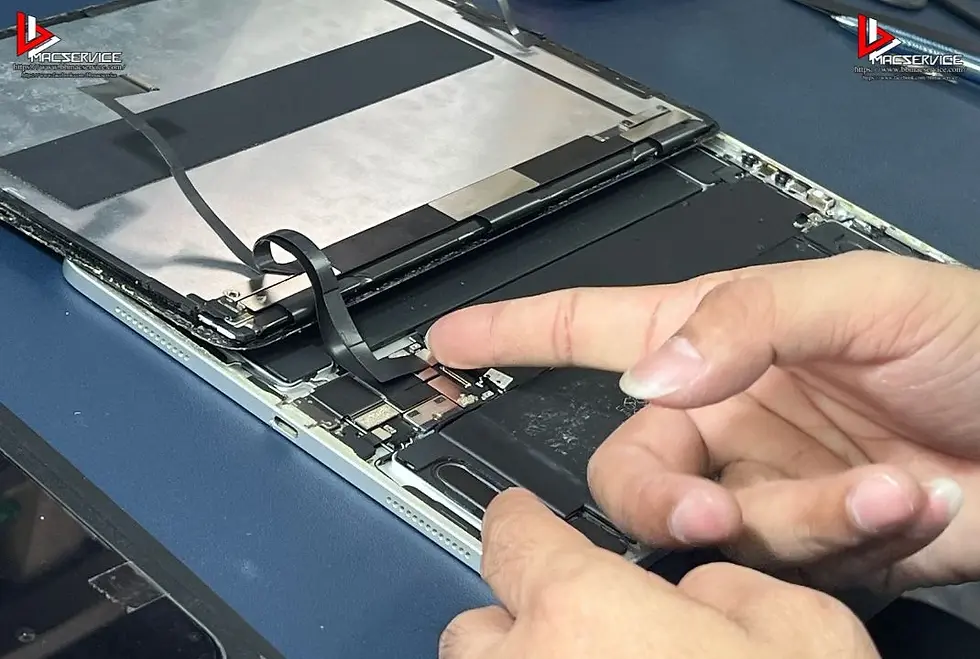 เปลี่ยนแบตเตอรี่ iPad Pro 11 นิ้ว Gen 1 ปี 2018 A1980 แบตเสื่อม แบตบวม แบตหมดไว แบตไม่ชาร์จ