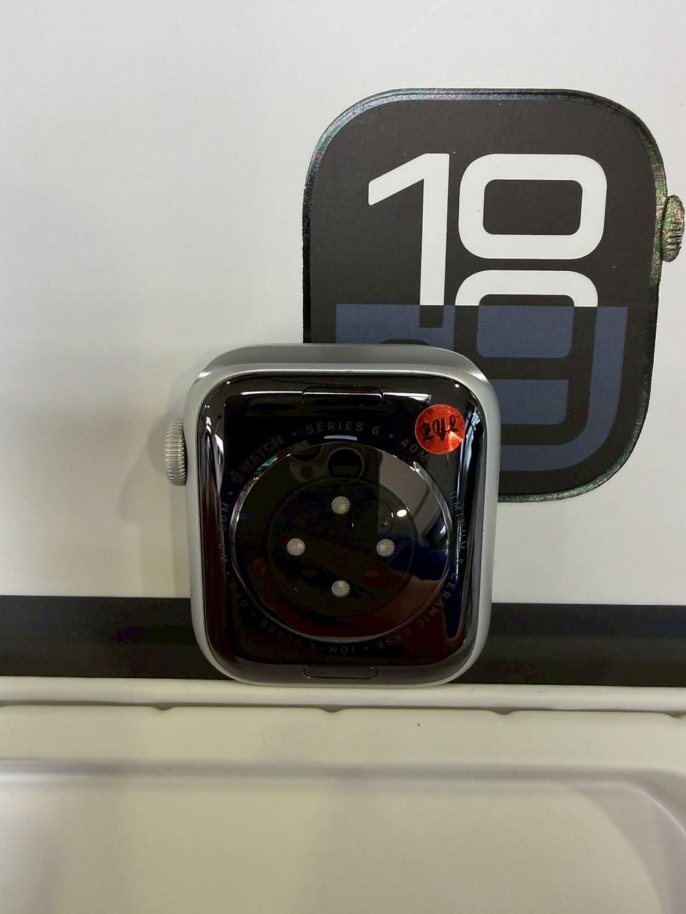 ภาพขนาดย่อ: Apple Watch S6 40mm Silver