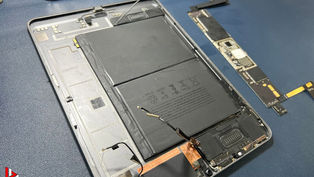 iPad Air Gen 4 ปี 2020 A2316 เปิดไม่ติด ชาร์จไม่เข้า เครื่องโดนน้ำ ค้างโลโก้