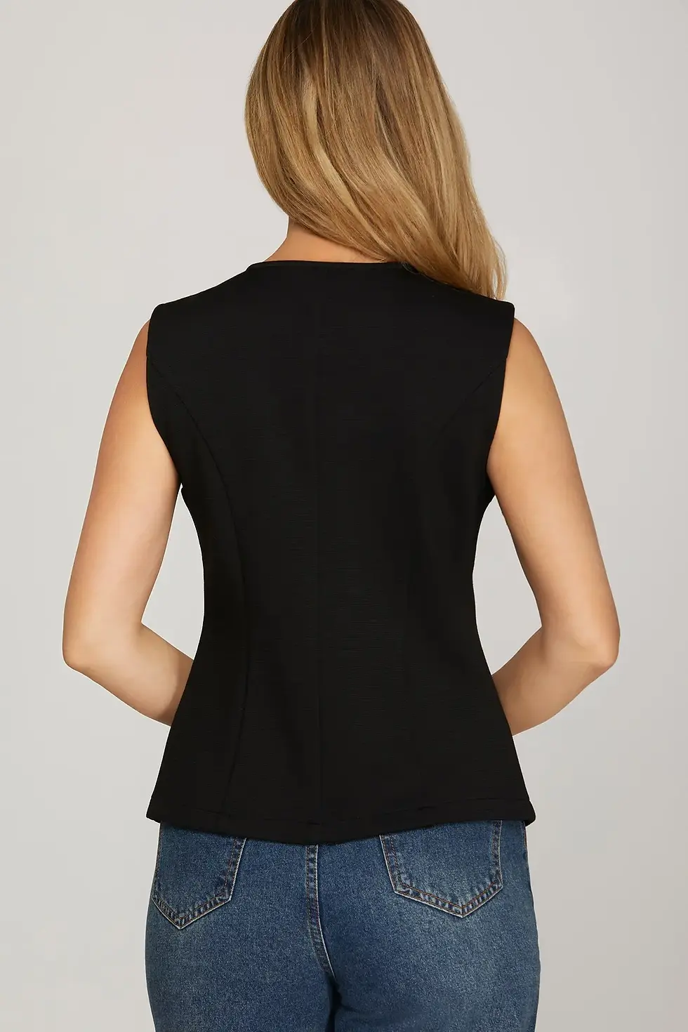 Thumbnail: Yari Vest