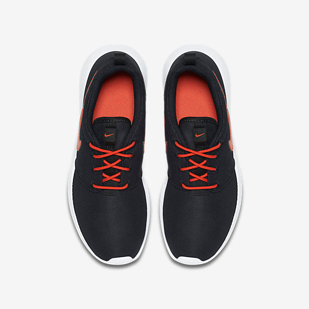 NIKE ROSHE