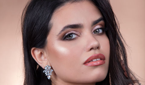 maquillaje y peinado para sesion de fotos nupcial
