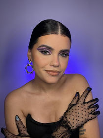 maquillaje creativo en tonos lila para fotografia, apto HD