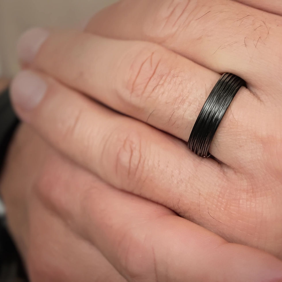 Miniature : Bague Nervure végétale céramique noire
