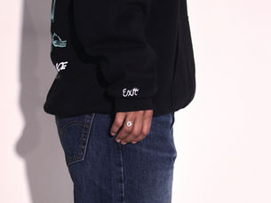 Top 10 Stylish Outfits with a Black Hoodie You’ll Want to Try Now