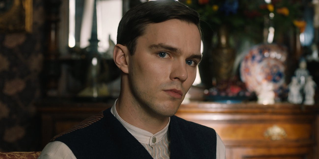 FILM: TOLKIEN (12A)