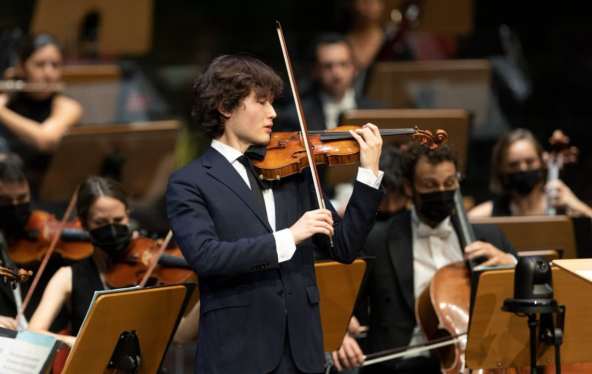 Violinist