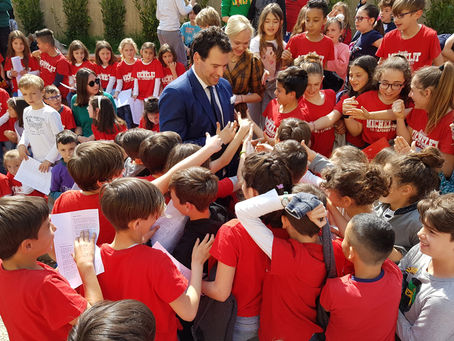 THE MARQUESS OF ANTELLA DONATES 1000 MASKS TO THE CHILDREN OF THE ELEMENTARY SCHOOL OF ANTELLA