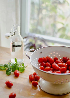 Challenge 11. Tomatoes in Enameled Colan