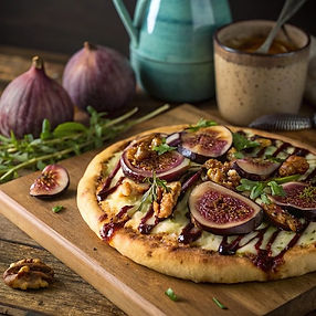Fig and Halloumi Pizza