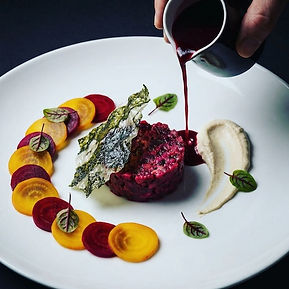 Beetroot tartare with horseradish tofu cream