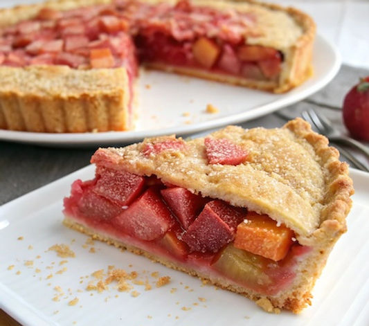 Mamgu's Cherry-Apple Tart