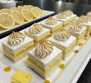 Lemon Meringue Traybake