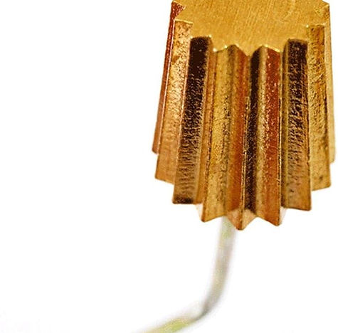 How does Scott cook his crispy pastry?