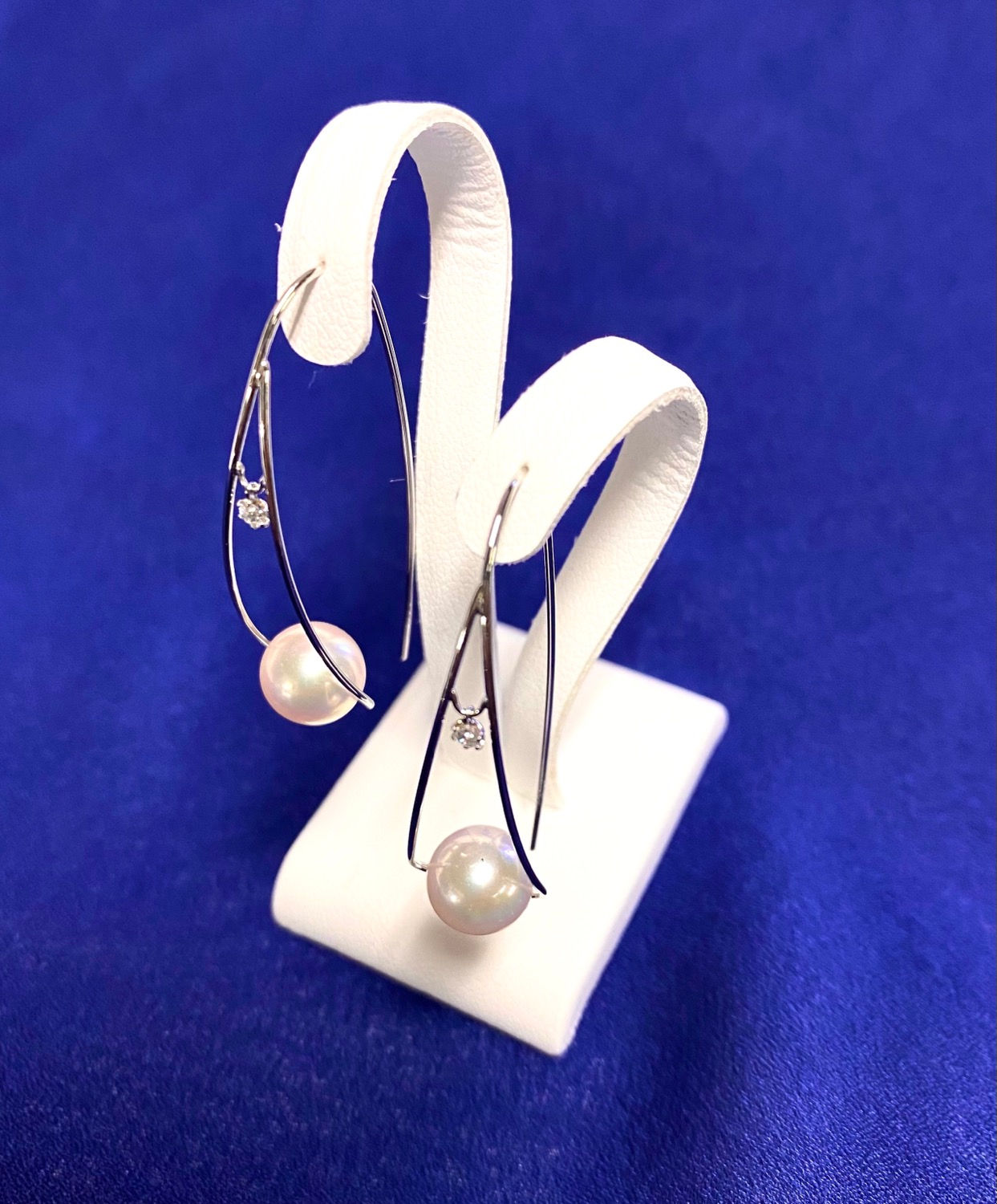 K18 white gold Akoya Pearl Earrings 