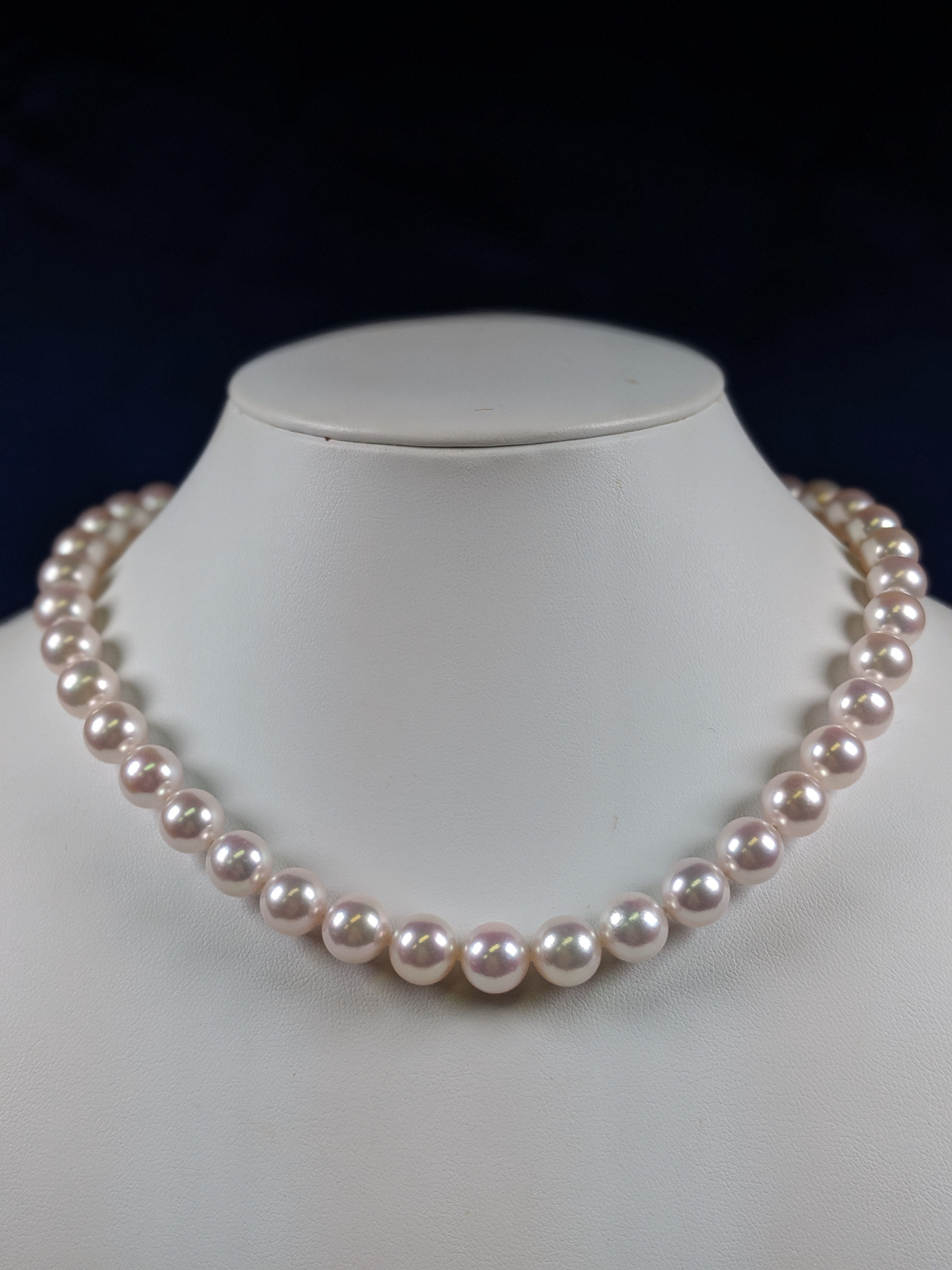 Akoya Pearl(Japanese Cultured Pearl) Necklace 9.5-10mm