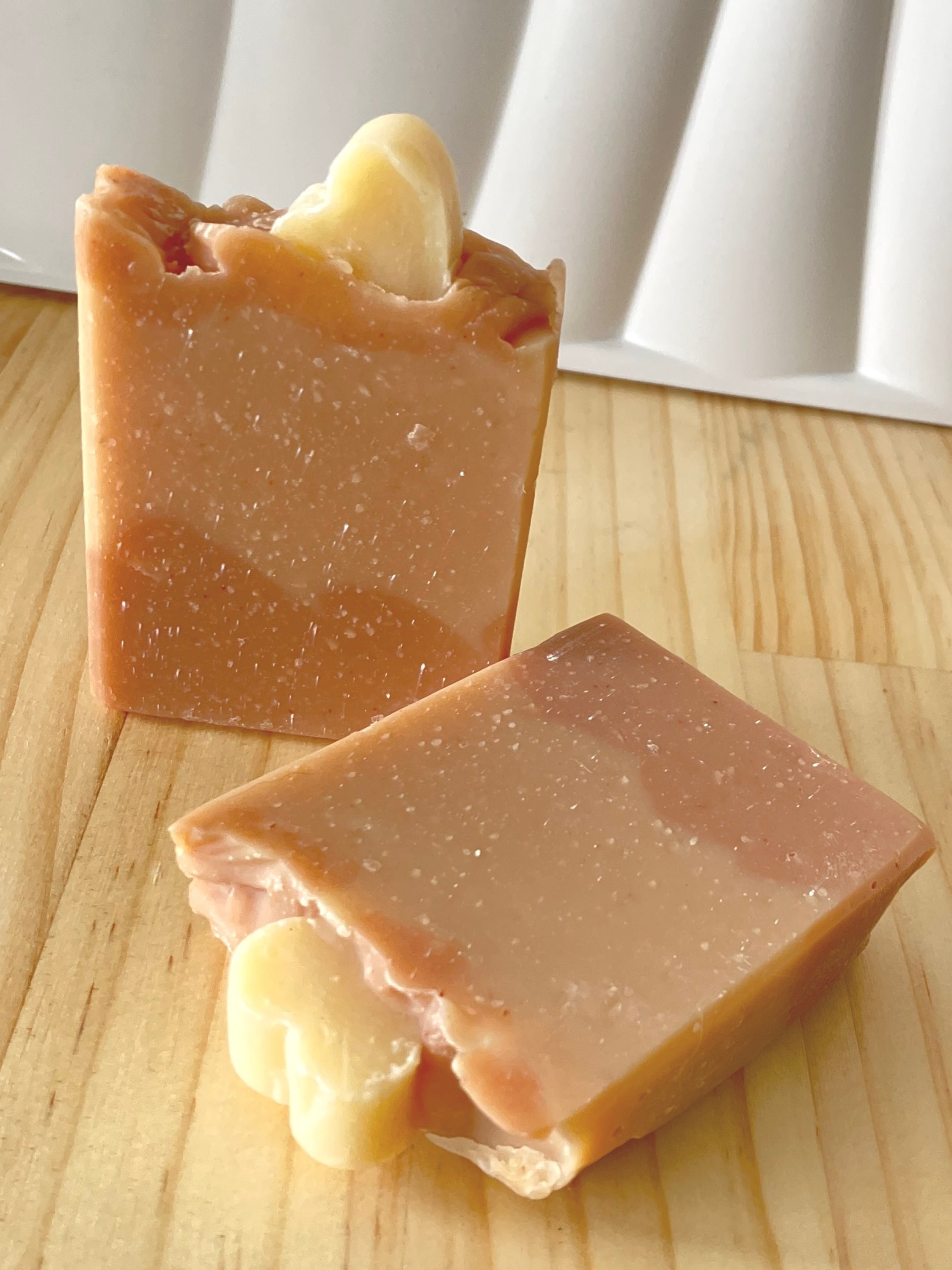Warm hugs - essential oil and clay soap