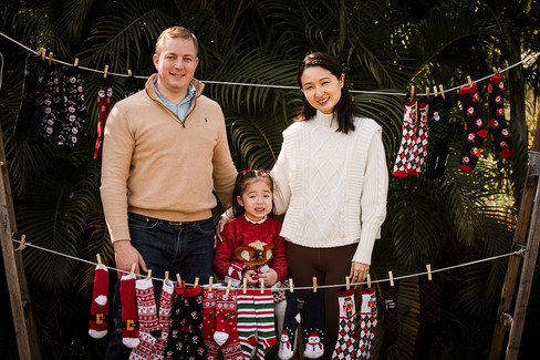 🎄 Capture the Magic: Christmas Backyard Photo Sessions Now Open in Hong Kong! Looking for a unique 