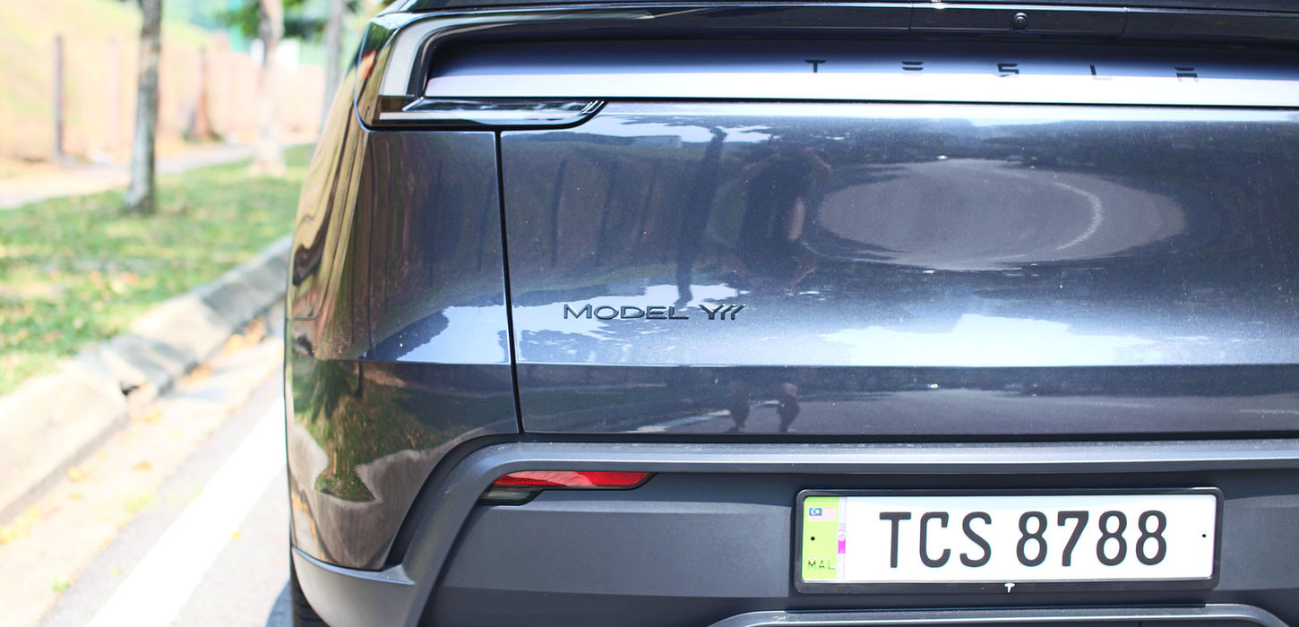 Tesla Model Y L rear, MODEL Y L badge and plate TCS 8788